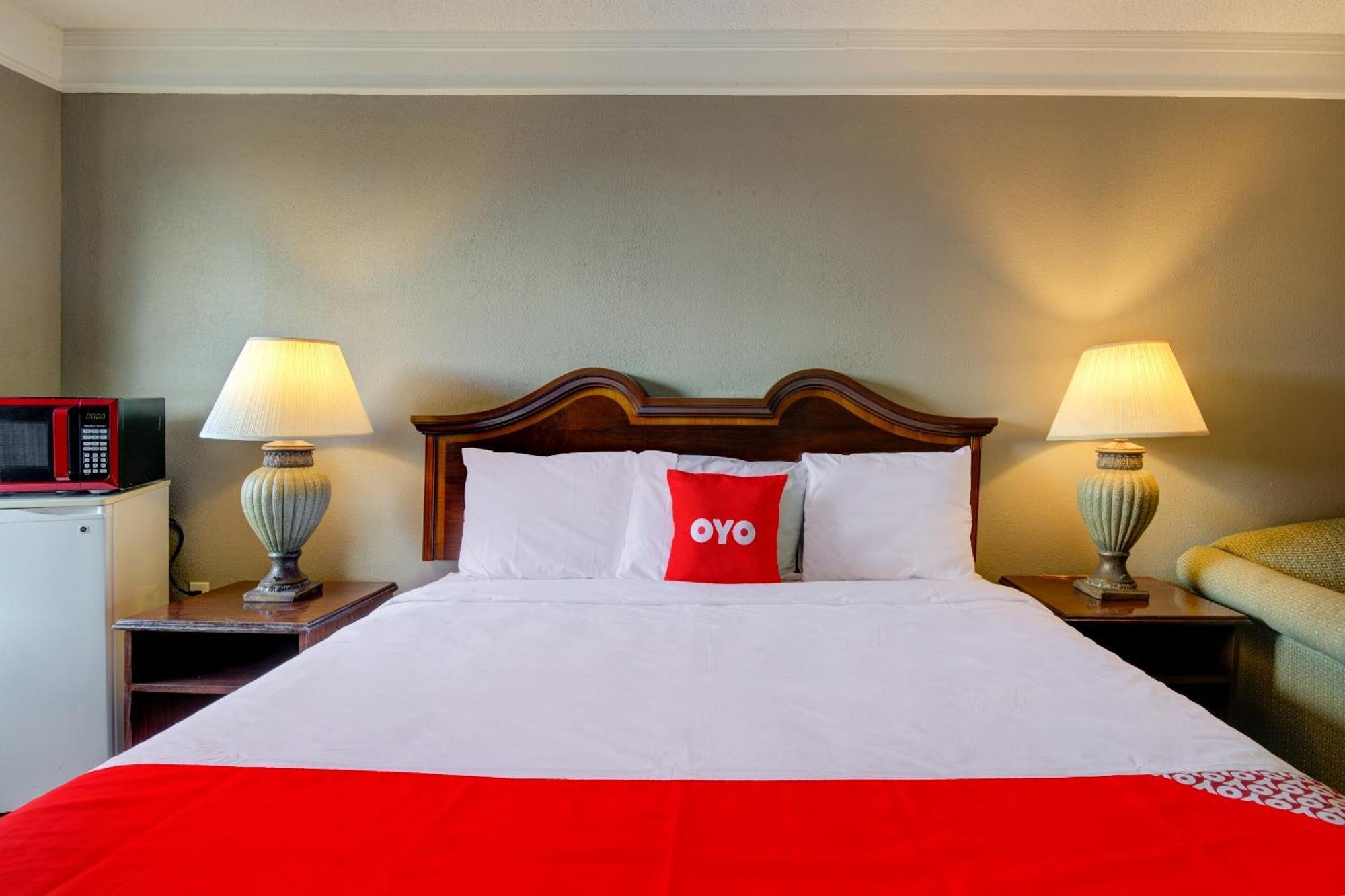 Oyo Hotel Douglas Ga Us-441 외부 사진