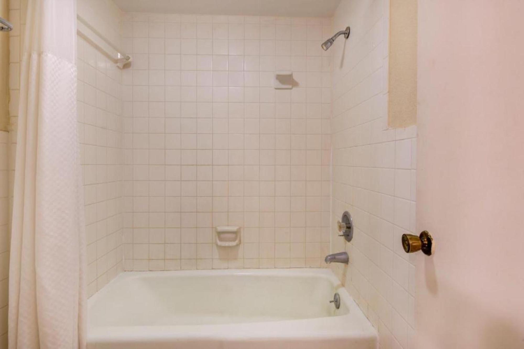 Oyo Hotel Douglas Ga Us-441 외부 사진