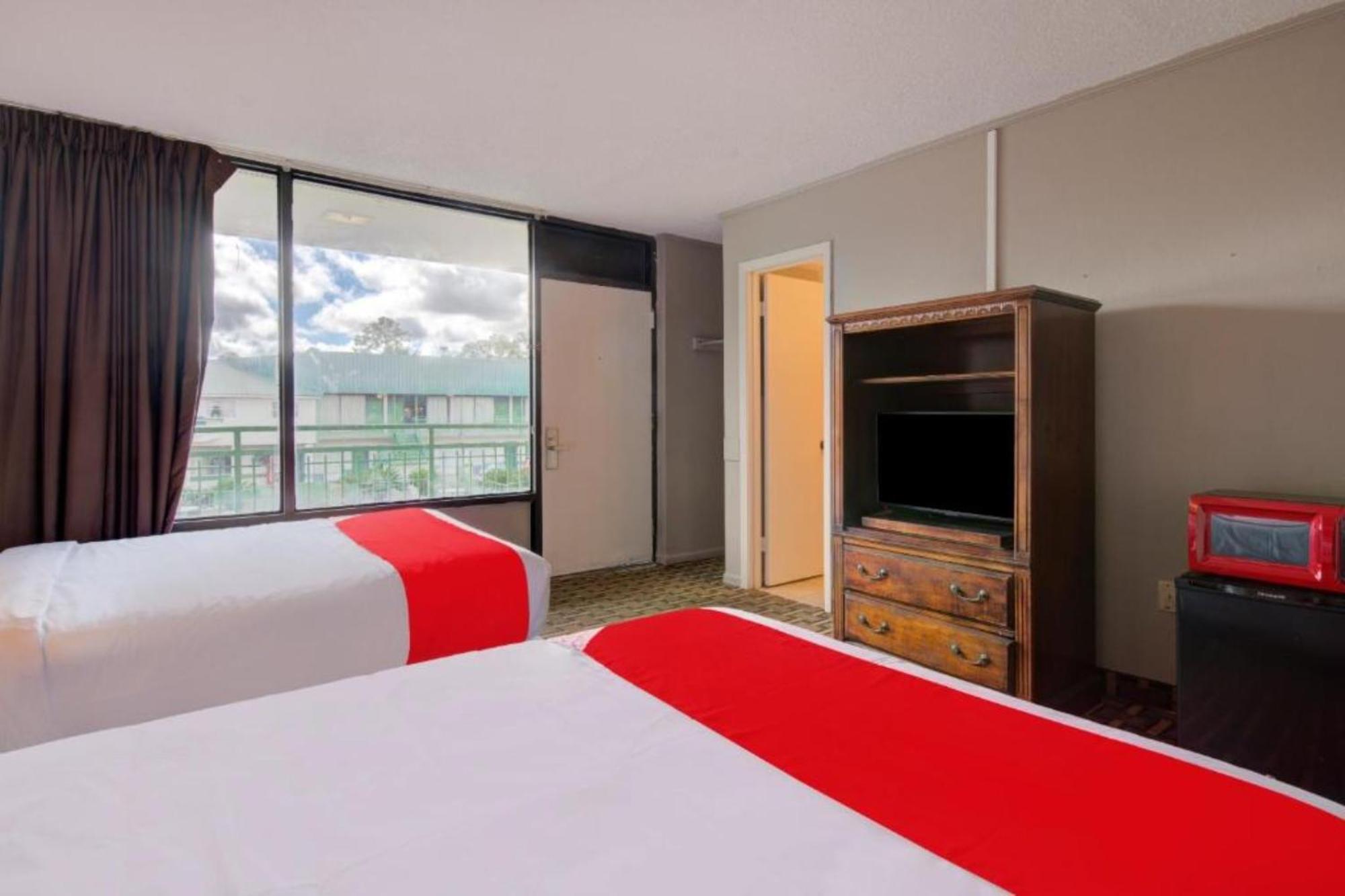 Oyo Hotel Douglas Ga Us-441 외부 사진
